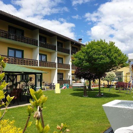 Hotel Garni Gästehaus Hutter Unterburg am Klopeiner See Exteriör bild