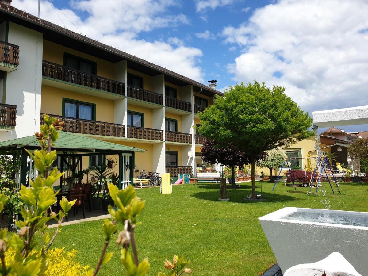 Hotel Garni Gästehaus Hutter Unterburg am Klopeiner See Exteriör bild